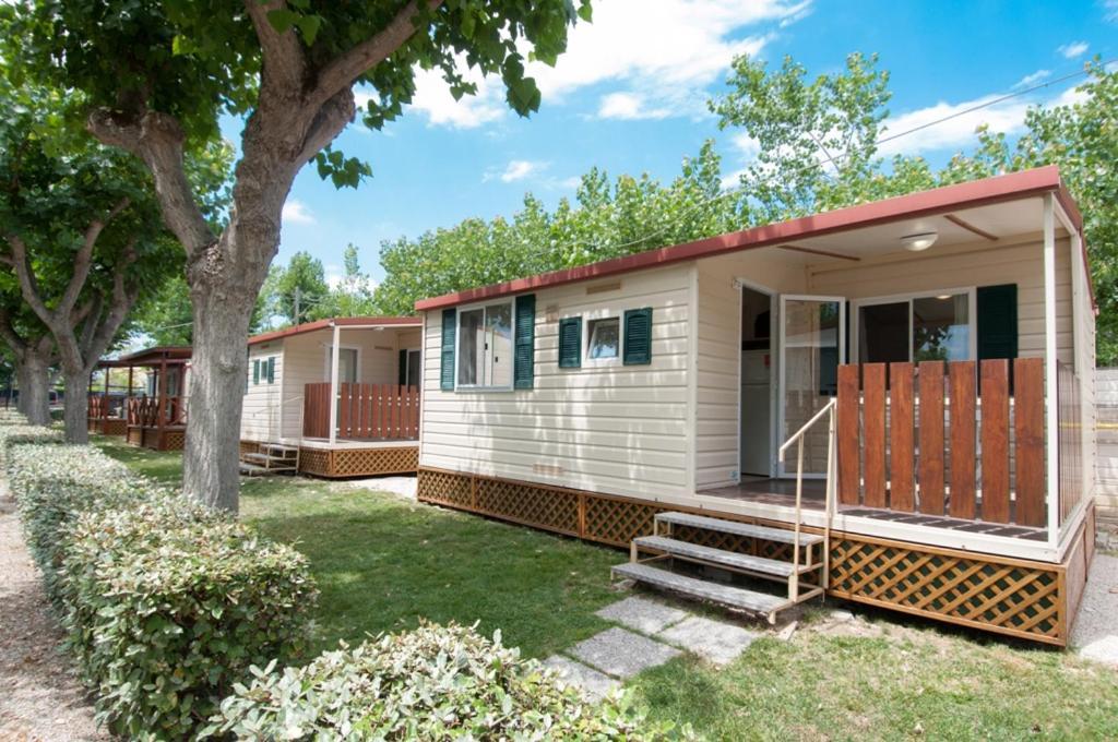 Club Del Sole Roseto Degli Abruzzi Easy Camping Village Exterior photo